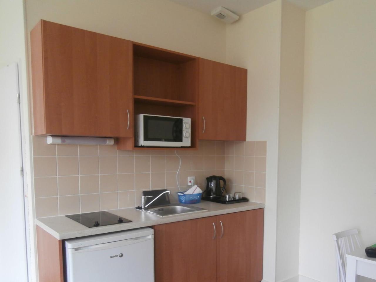 Residence La Providence Zenao Lisieux Ngoại thất bức ảnh